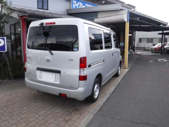 Toyota Light Ace Van 7