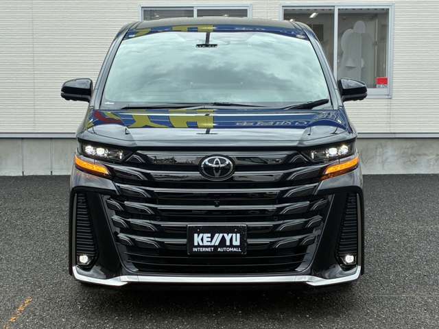 Toyota Vellfire 3