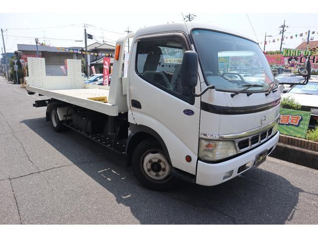 Hino Dutro 3