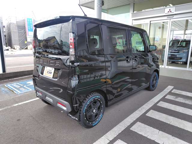 Mitsubishi Delica Mini 2