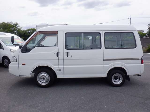 Nissan Vanette 12