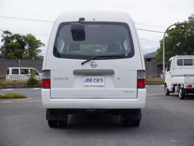 Nissan Vanette 10