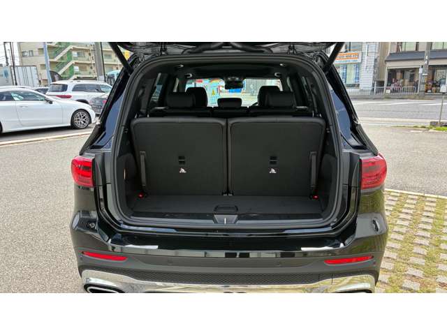 Mercedes-Benz GLB 8