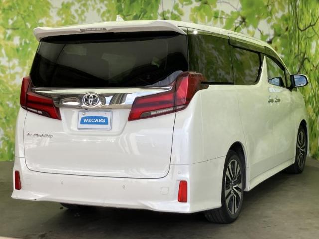 Toyota Alphard 6