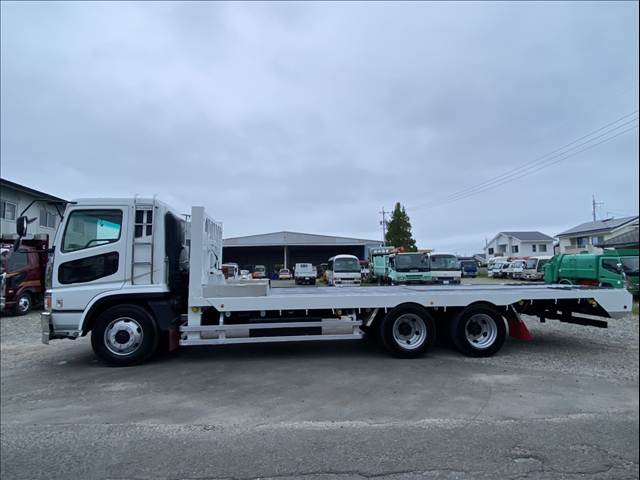 Mitsubishi Fuso Super Great 12