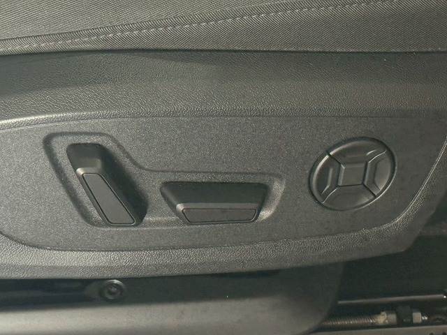Audi Q3 9