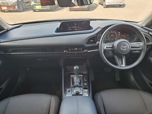 Mazda CX-30 4