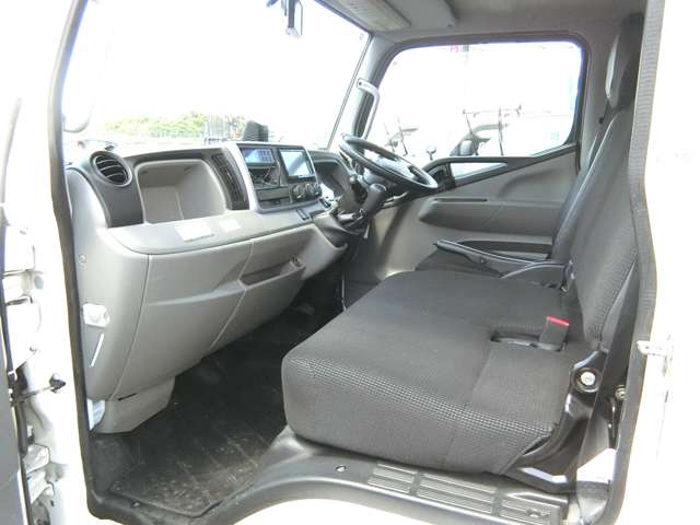 Mitsubishi Fuso Canter 11