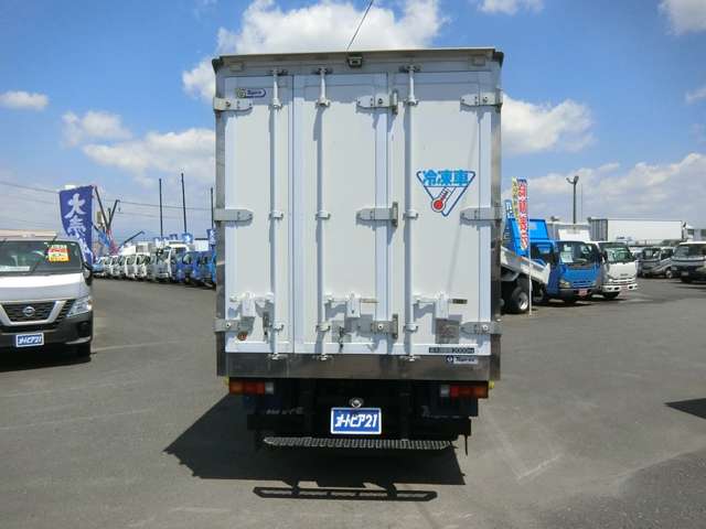 Mitsubishi Fuso Canter 5