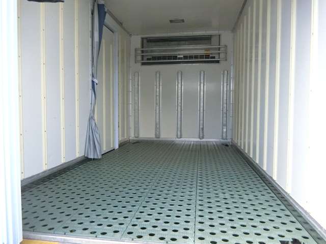 Mitsubishi Fuso Canter 6