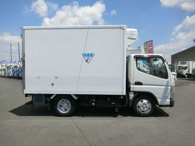 Mitsubishi Fuso Canter 9