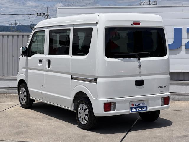 Suzuki Every 8