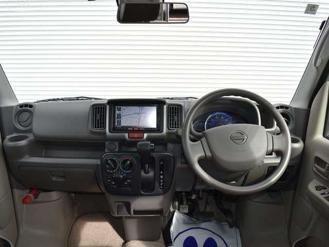 Nissan NV100 Clipper 12