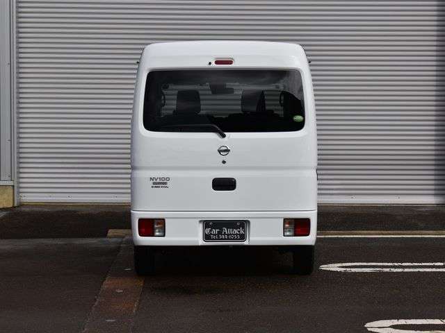 Nissan NV100 Clipper 9