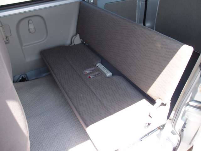 Mitsubishi Minicab Van 12