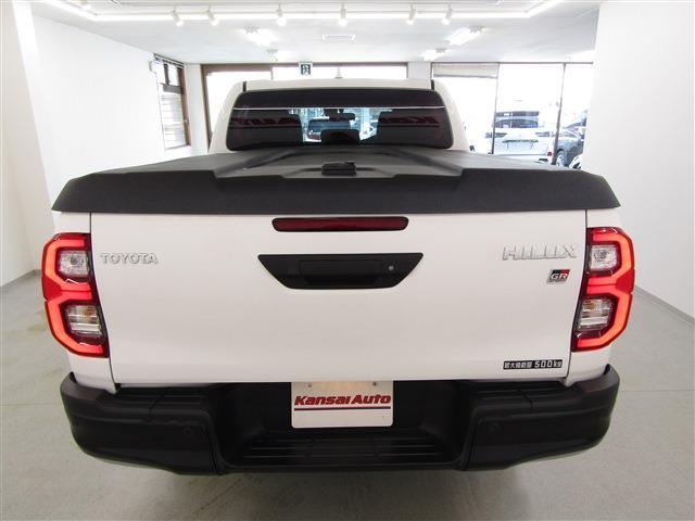 Toyota Hilux 6