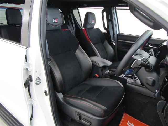 Toyota Hilux 7