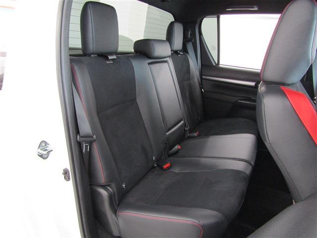 Toyota Hilux 8
