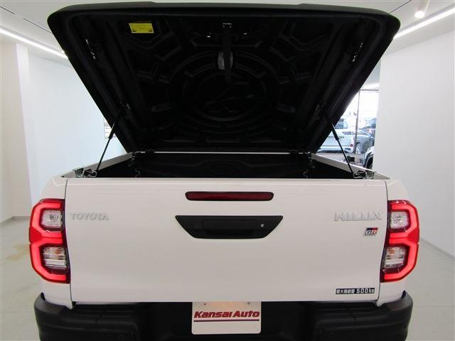 Toyota Hilux 9