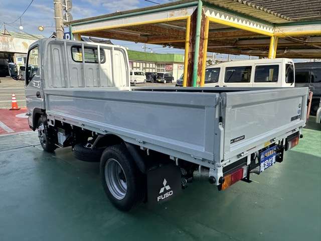 Mitsubishi Fuso Canter 4