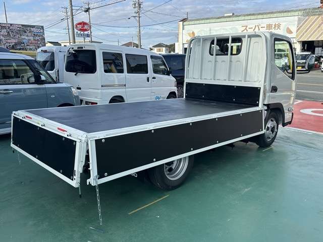 Mitsubishi Fuso Canter 10