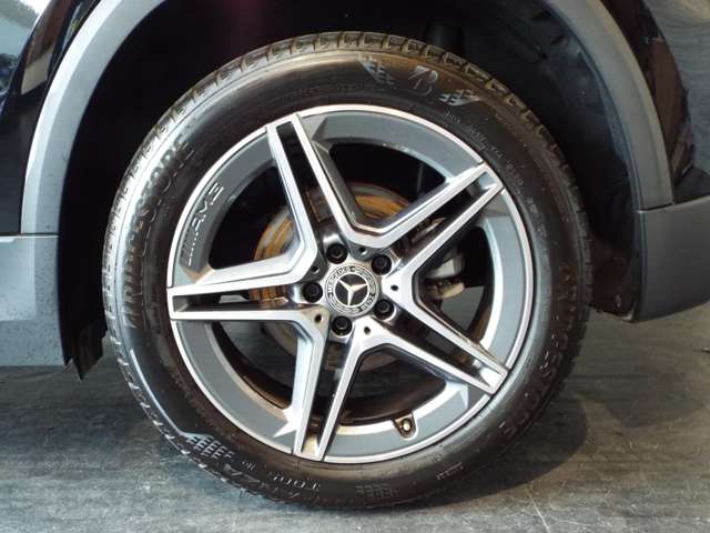 Mercedes-Benz GLA-Class 11