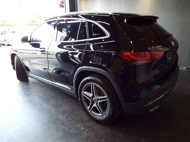 Mercedes-Benz GLA-Class 3