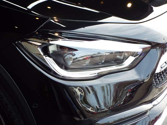 Mercedes-Benz GLA-Class 9