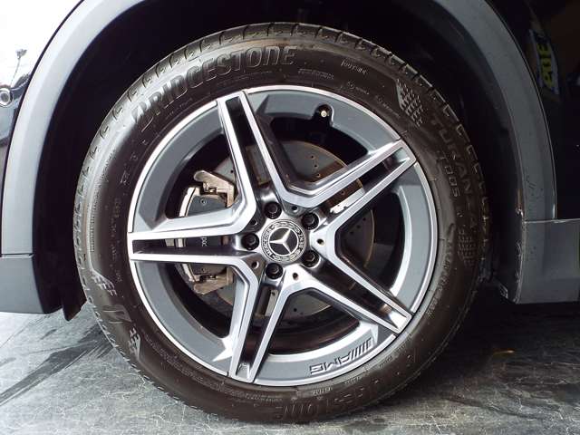 Mercedes-Benz GLA-Class 10
