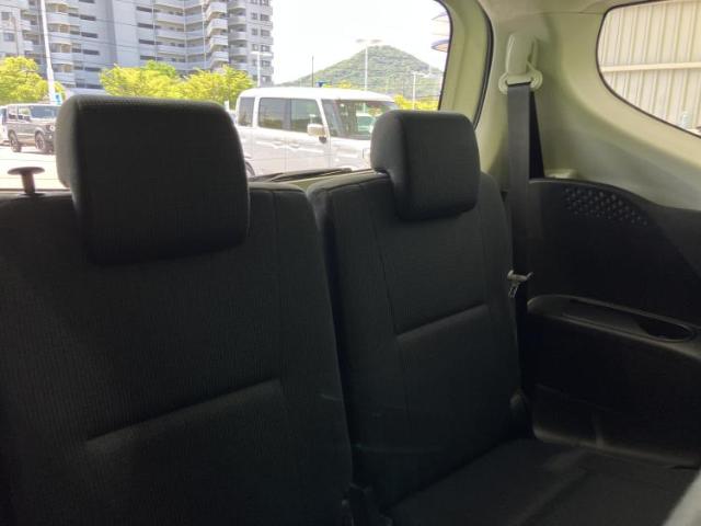 Toyota Sienta 8