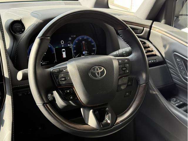 Toyota Alphard 5