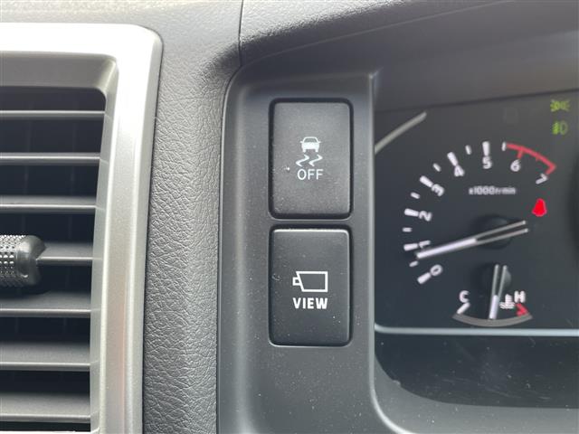 Toyota Hiace 8