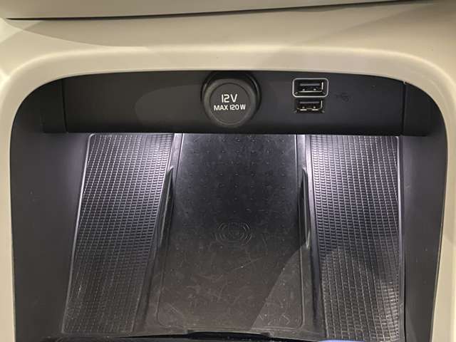 Volvo XC40 12