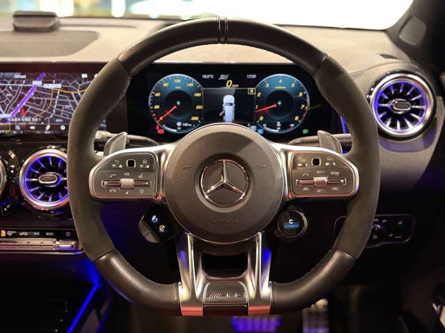 Mercedes-Benz GLB 10