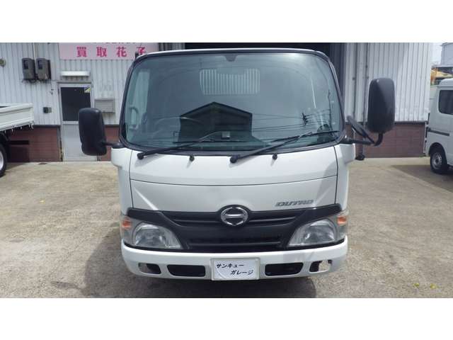 Hino Dutro 5
