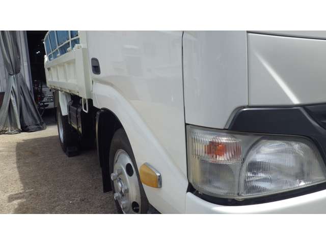 Hino Dutro 7