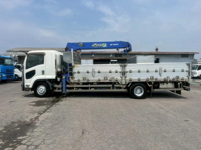 Isuzu Forward 9