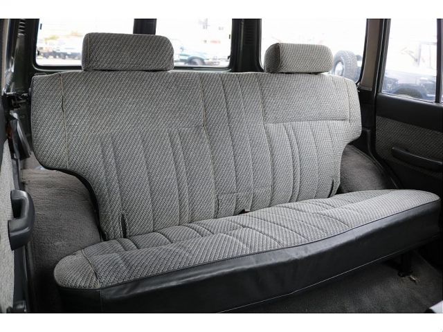 Toyota Land Cruiser 60 8