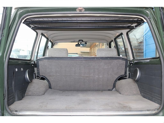 Toyota Land Cruiser 60 9