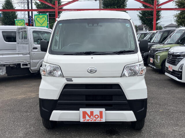 Daihatsu Hijet Cargo 5