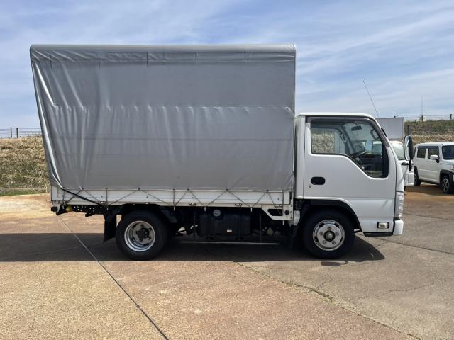 Isuzu Elf 4