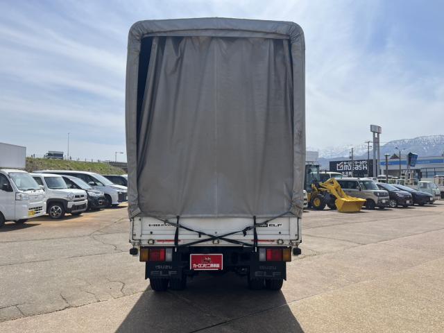 Isuzu Elf 6