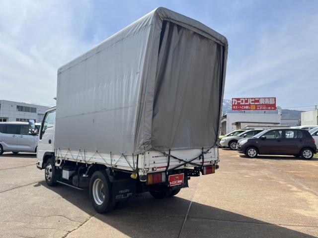 Isuzu Elf 7