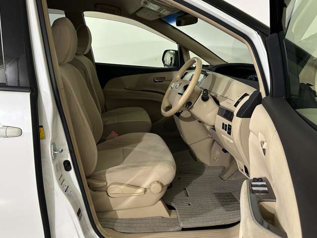 Toyota Estima 6