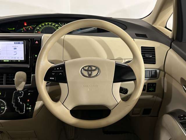 Toyota Estima 9
