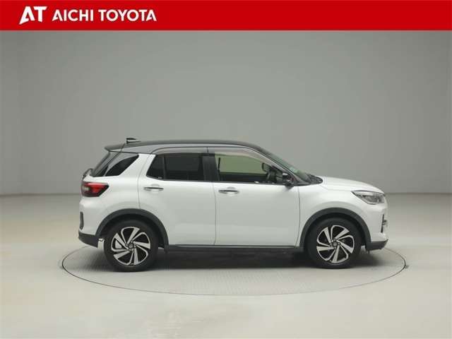 Toyota Raize 7