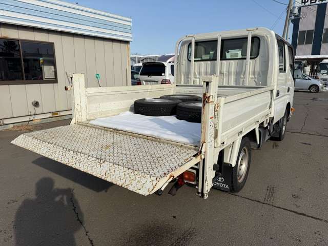 Toyota Dyna 9