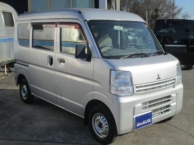 Mitsubishi Minicab Van 6