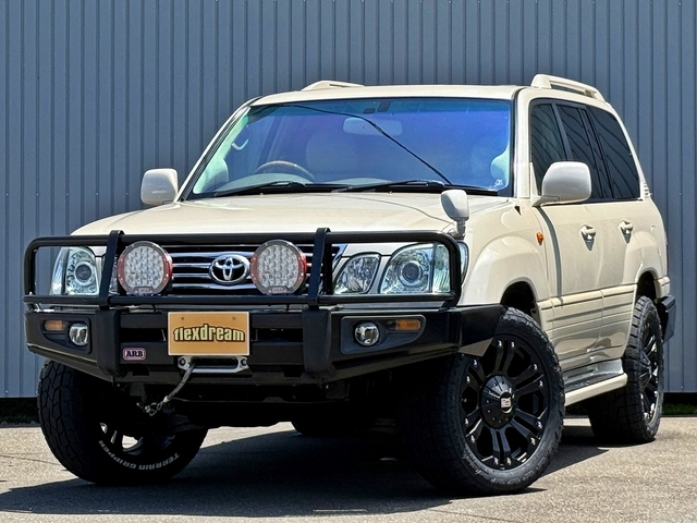 Toyota Land Cruiser Cygnus 5