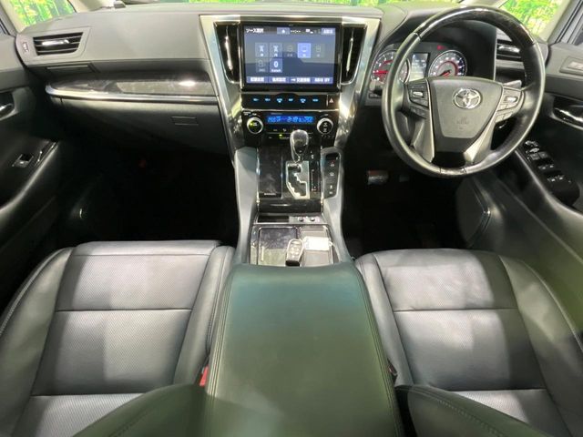 Toyota Alphard 2